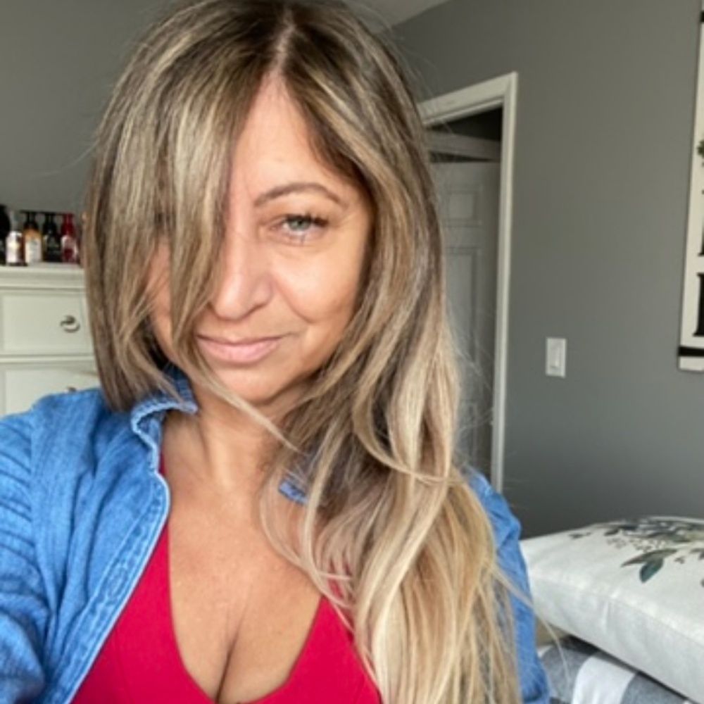 Meet your Posher, Christy